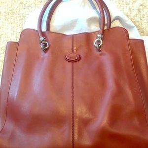 Tod’s medium shopper. Burnt red.